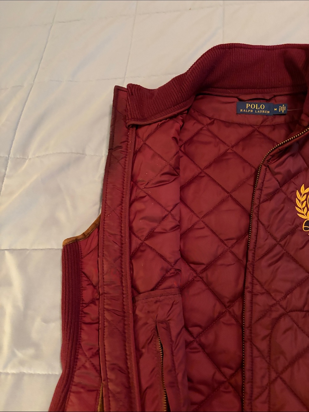 Ralph Lauren polo Quilted Crest Jacket in Burgundy new size M - Picture 3 of 8